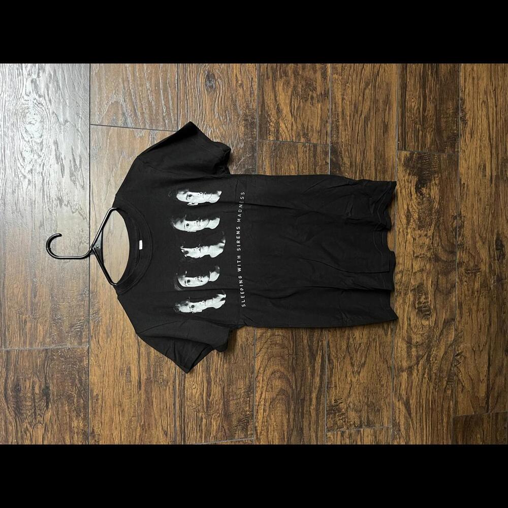 Sleeping with Sirens Madness T-shirt - Womens/Juniors XL